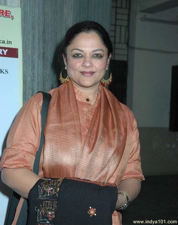 Tanvi Azmi Net Worth