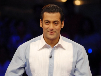Salman Khan becomes the highest taxpayer in Bollywood
